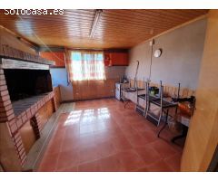 CASA IMPECABLE CON TERRENO EN ZONA DE ZAS