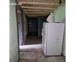 CASA DE PIEDRA CON ALPENDRE Y ALMACEN EN ZONA DE ONS, BRION