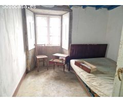 CASA DE PIEDRA CON ALPENDRE Y ALMACEN EN ZONA DE ONS, BRION