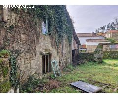CASA DE PIEDRA CON ALPENDRE Y ALMACEN EN ZONA DE ONS, BRION