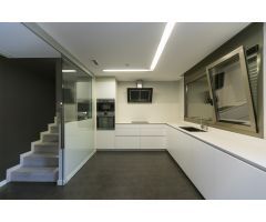 Vivienda de lujo en Creu Alta con piscina, ascensor y jardín privado