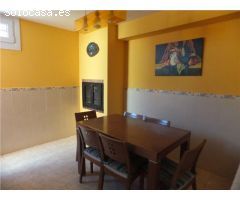 Casa Adosada en Venta en Villanueva de Mena