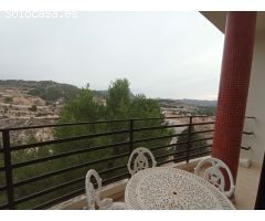 PRECIOSA VIVIENDA EN EL PUEBLO DE TIBI