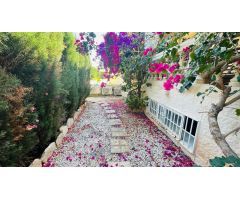BUNGALOW EN ALFÁZ DEL PI. ALICANTE