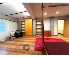 Chalet en Venta en Lardero, La Rioja