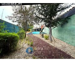 Chalet en Venta en Lardero, La Rioja