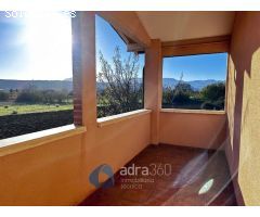 Chalet en Venta en Lardero, La Rioja