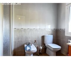 Chalet en Venta en Lardero, La Rioja