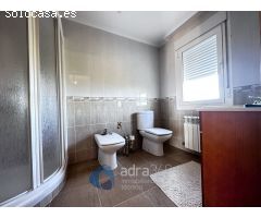 Chalet en Venta en Lardero, La Rioja