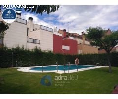 Chalet en Venta en Lardero, La Rioja