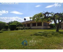 Chalet en Venta en Lardero, La Rioja