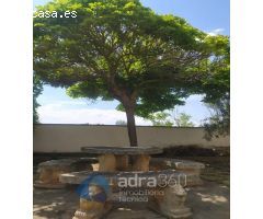 Chalet en Venta en Lardero, La Rioja