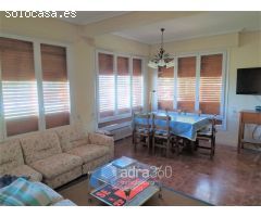 Chalet en Venta en Lardero, La Rioja