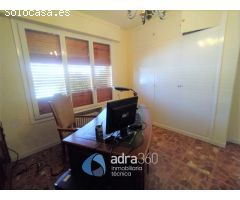 Chalet en Venta en Lardero, La Rioja