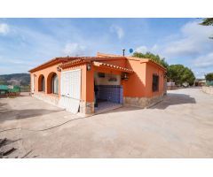 Chalet en Venta en Benissa, Alicante