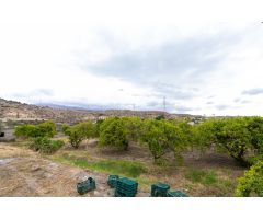 ¡Oportunidad única en Rioja, Almería!