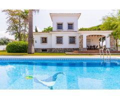 CHALET EN LA ZON DE EL CAMPITO, CHICLANA