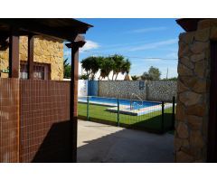 FINCA CON TRES CHALETS EN CONIL DE LA FRONTERA (INDIVISO)