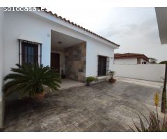 ESPECTACULAR CHALET EN CHICLANA