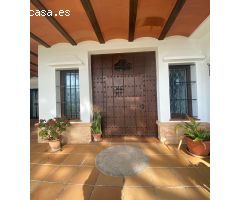 ESPECTACULAR VILLA A 400 METROS DE LA PLAYA DE LA BARROSA