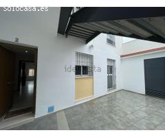 Piso en Venta en Sanlúcar la Mayor, Sevilla