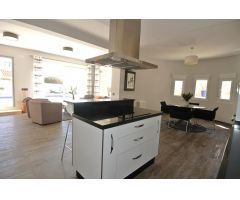 Chalet en Venta en San Miguel de Salinas, Alicante