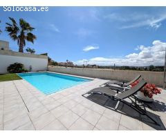 Villa de Lujo en Venta en San Fulgencio, Alicante
