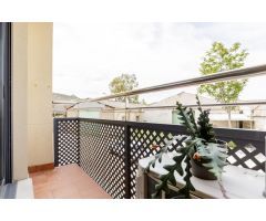A la venta piso de 2 dormitorios, con garaje y trastero en Cadrete