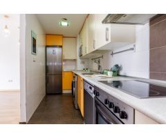 A la venta piso de 2 dormitorios, con garaje y trastero en Cadrete