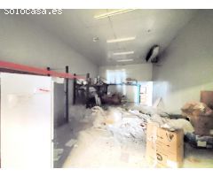 Nave Comercial en Venta en el Polígono San Luis de Málaga