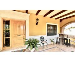 VILLA FAMILIAR CON PARCELA DE 2000 M2