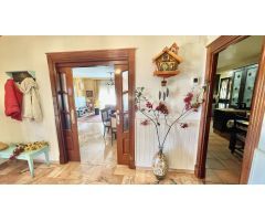 VILLA FAMILIAR CON PARCELA DE 2000 M2