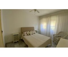 Amplio y soleado piso de tres dormitorios junto al mar en el centro de Marbella