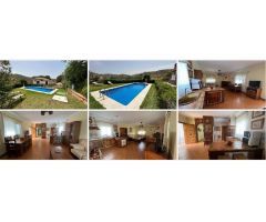 Casa de campo en venta en Almogía