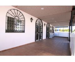 ¡OPORTUNIDAD EN COÍN! LOCAL COMERCIAL CON GRANDES POSIBILIDADES