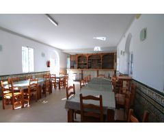 ¡OPORTUNIDAD EN COÍN! LOCAL COMERCIAL CON GRANDES POSIBILIDADES