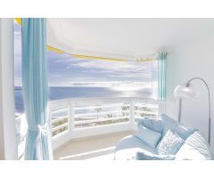 Exclusivo piso en primera línea de playa con acceso directo, Benalmádena