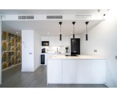Adosado luminoso de 2 habitaciones en Benalmádena
