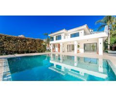 Exquisita villa moderna en Elviria, Marbella