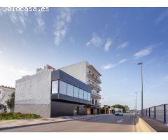 EDIFICIO COMERCIAL EN EL CORAZÓN DE SAN PEDRO DE ALCÁNTARA