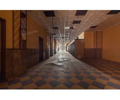 LOCAL COMERCIAL CON 6 METROS DE FACHADA Y 231 M²