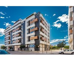 AMPLIO LOCAL DIAFANO  DE 235 M² A TRES FACHADAS Y DOBLE ALTURA EN HERMANOS BOU