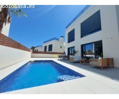 Villa de Lujo en Venta en Villajoyosa, Alicante