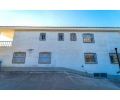 Villa de Lujo en Venta en Villajoyosa, Alicante