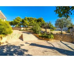 Villa de Lujo en Venta en Villajoyosa, Alicante