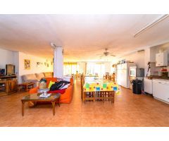 Villa de Lujo en Venta en Villajoyosa, Alicante