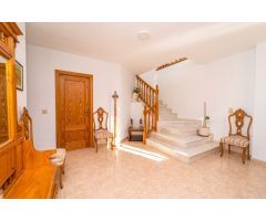 Villa de Lujo en Venta en Villajoyosa, Alicante