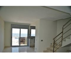 Excelente Atico-Duplex, nuevo a estrenar, en zona del Padro, con vistas al mar y la marina