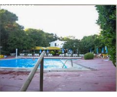 Oportunidad, terrenos, restaurante-bar y complejo deportivo-piscina con gran potencial