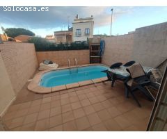 Bonita casa adosada en Palamos con garaje, piscina propia y gran terraza